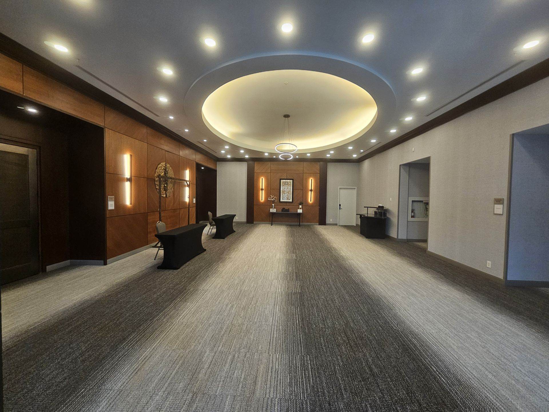 Residential hallway painting Toronto — SGH Painting